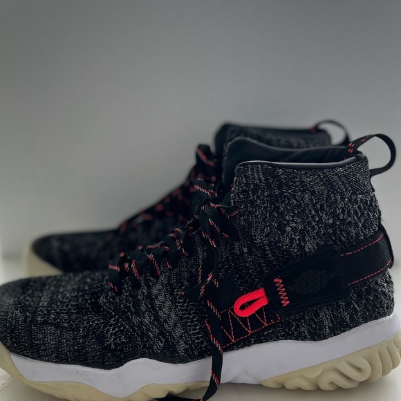 Jordan react apex - Picture 1 of 5